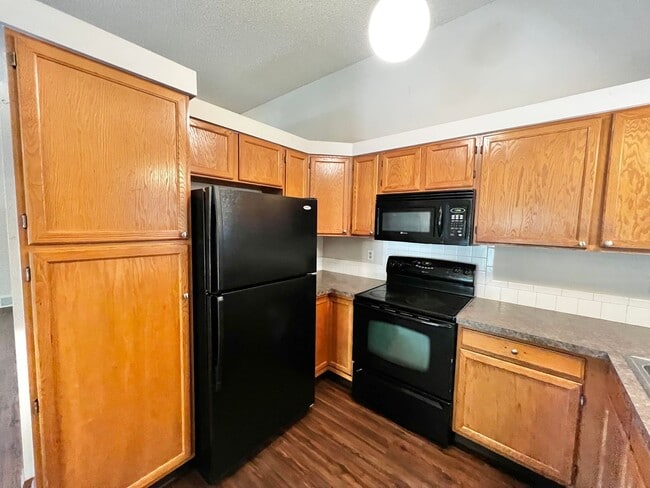 Building Photo - Spacious 4 Bed, 3 Bath Ranch in South Fort Collins