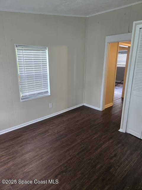 Building Photo - 1077 Shares Dr