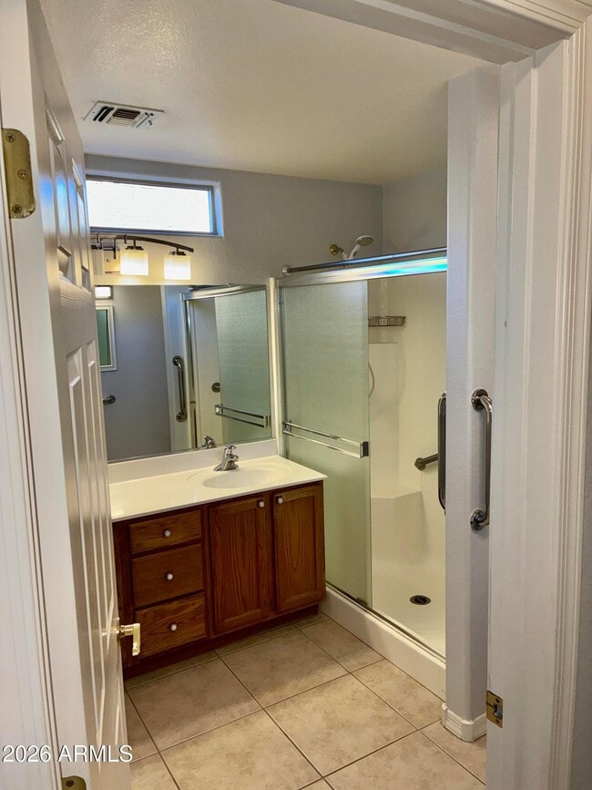 Building Photo - 3189 E Hazeltine Way