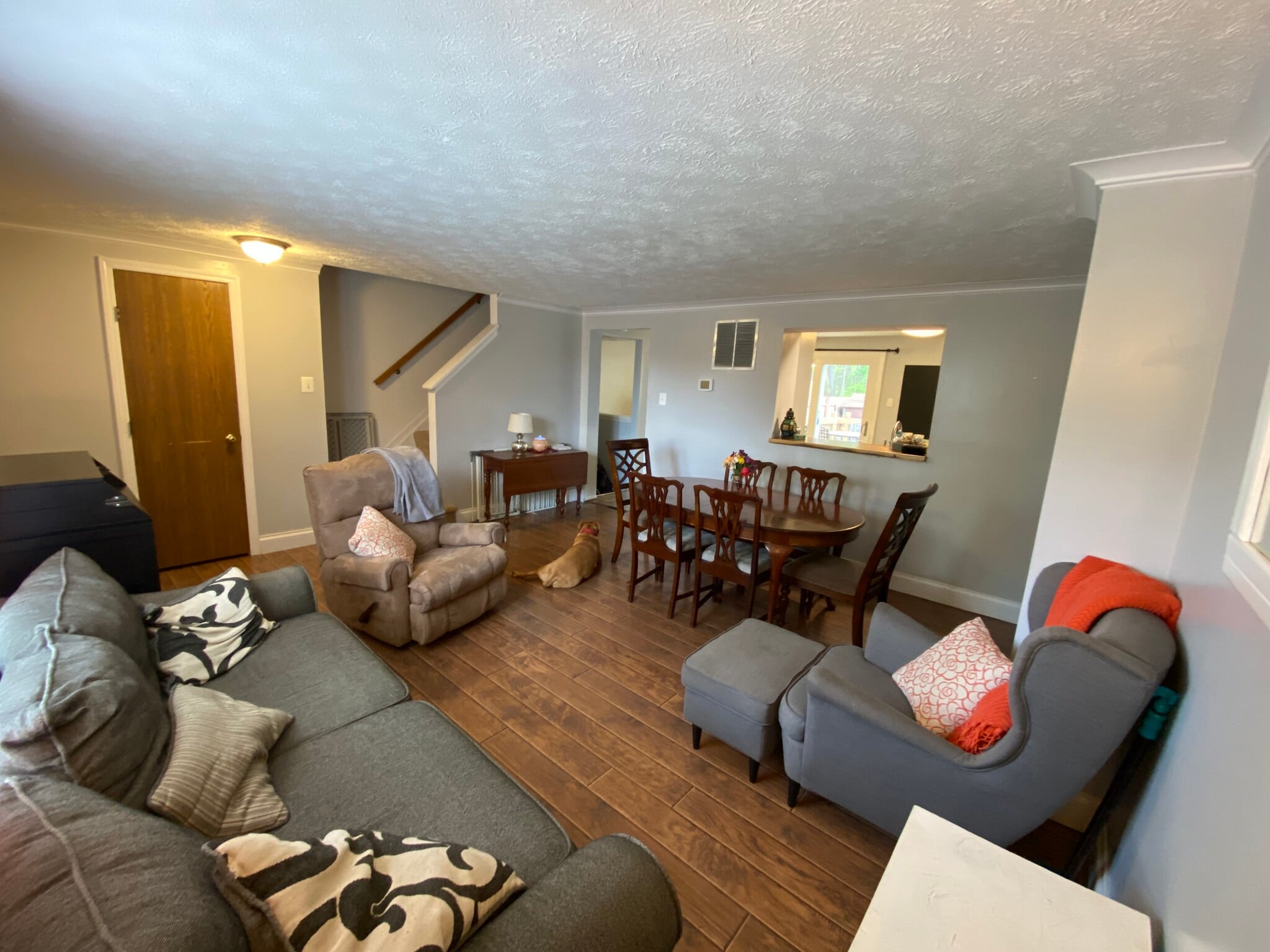 Living room - 9006 Old Scaggsville Rd