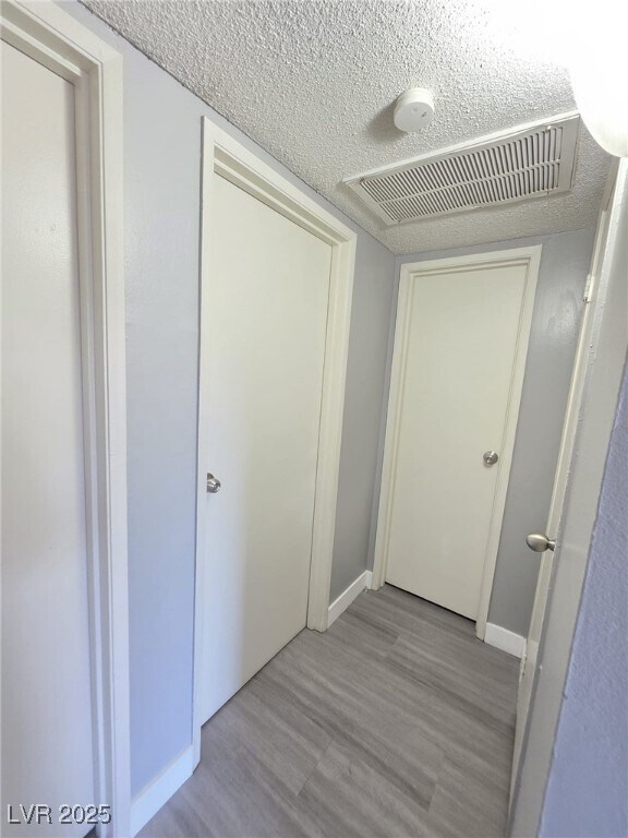 Building Photo - 1121 E Desert Inn Rd