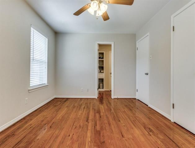 Building Photo - 1310 Kingsbridge Dr