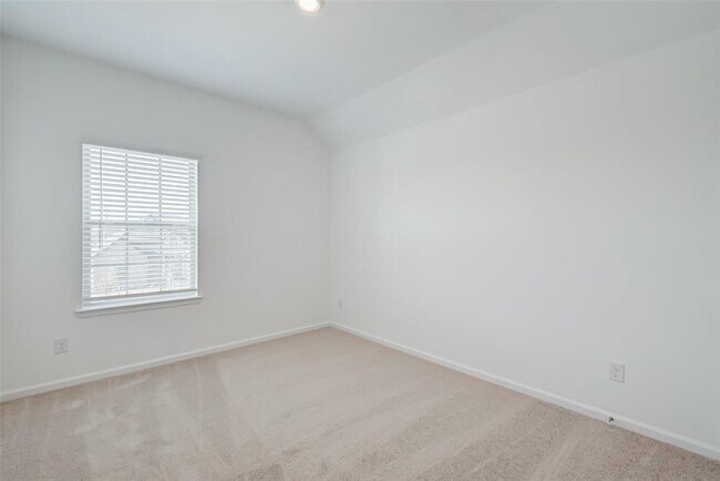 Building Photo - 2223 Rustboro Dr