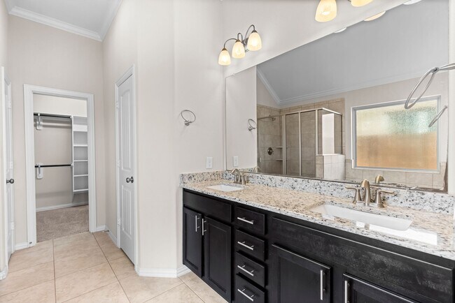 Building Photo - 15619 Windsor Bluff Dr