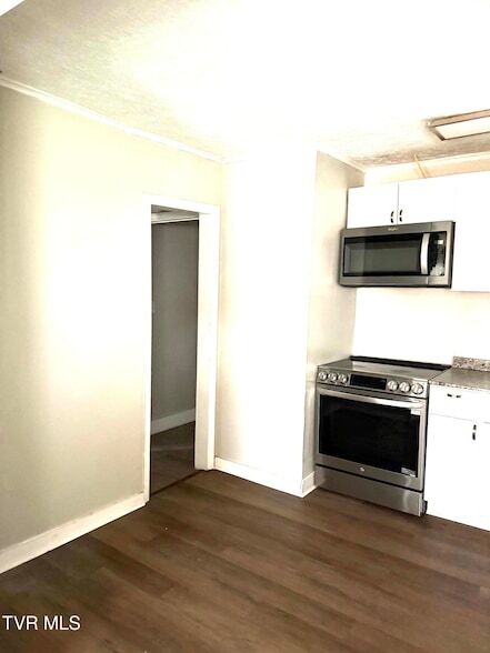 Building Photo - 1669 E Sevier Ave