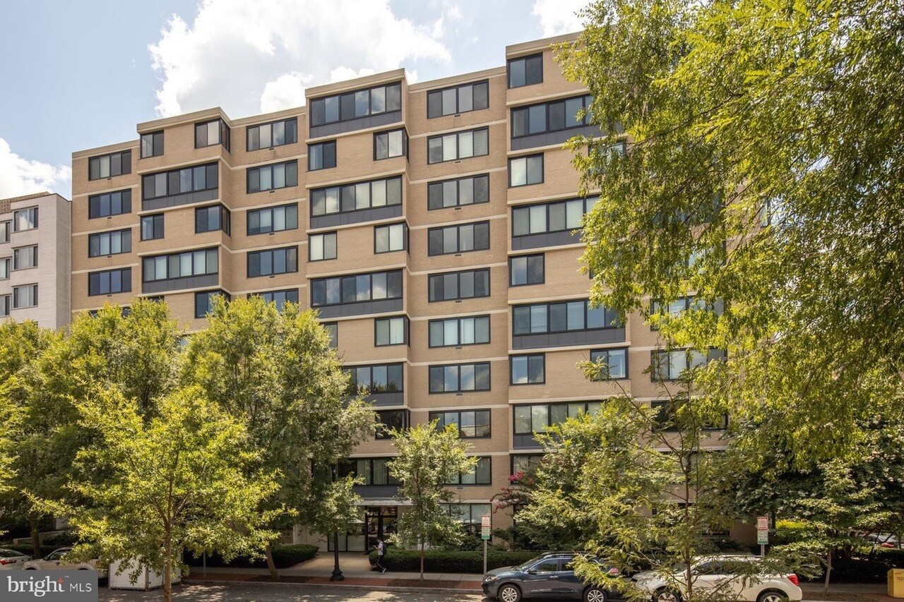 Building Photo - 2030 F St NW