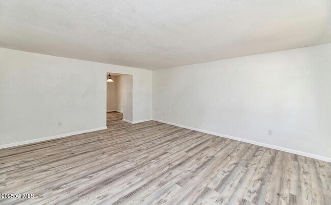 Building Photo - 13635 N 37th Pl