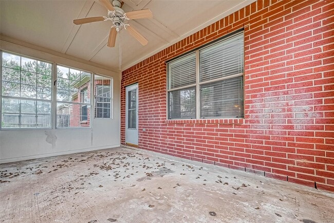 Building Photo - 5526 Hazel Berry Way