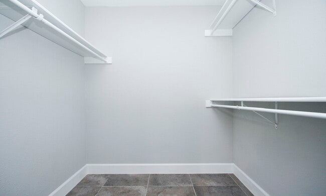 Building Photo - 17407 Autumn Trails Ln