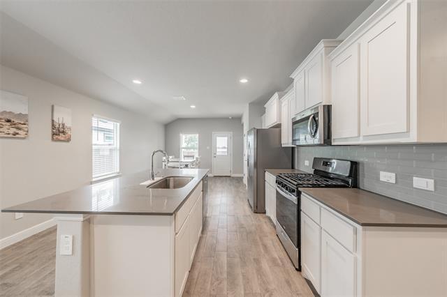 Building Photo - 612 Capstone Cir