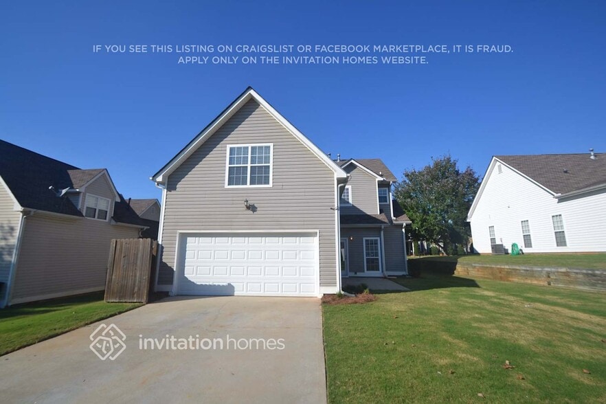 Building Photo - 215 Portico Pl