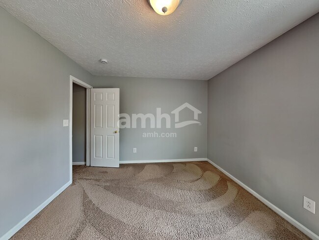 Building Photo - 16765 Yeoman Way