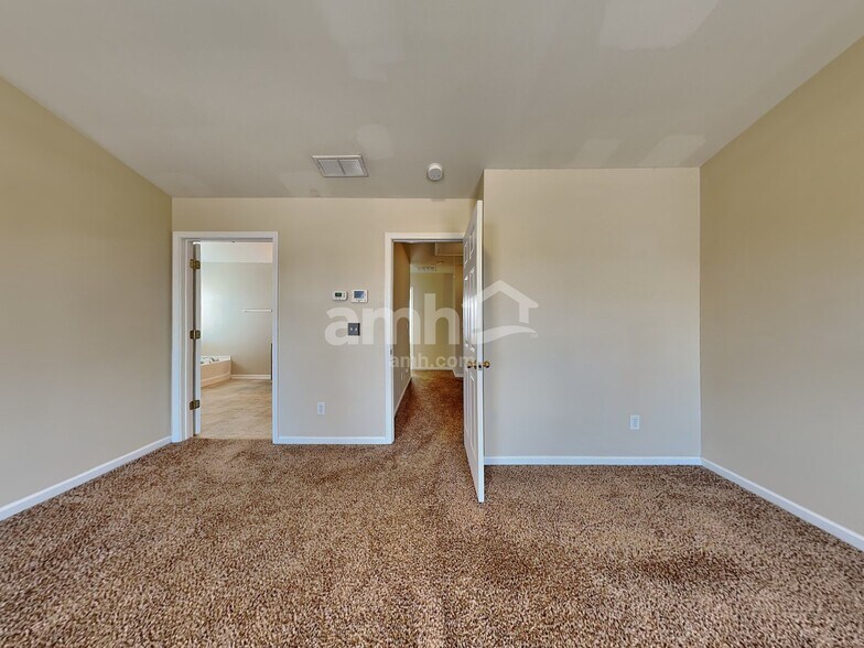 Building Photo - 206 Wild Dogwood Way