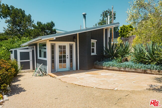 Building Photo - 27500 Pacific Coast Hwy