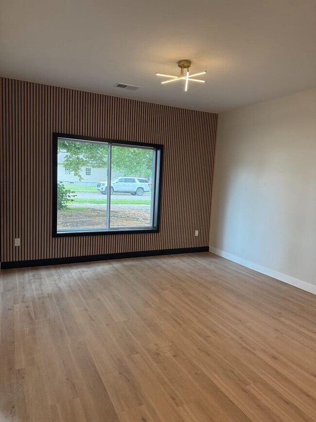 Building Photo - 2305 Ave G
