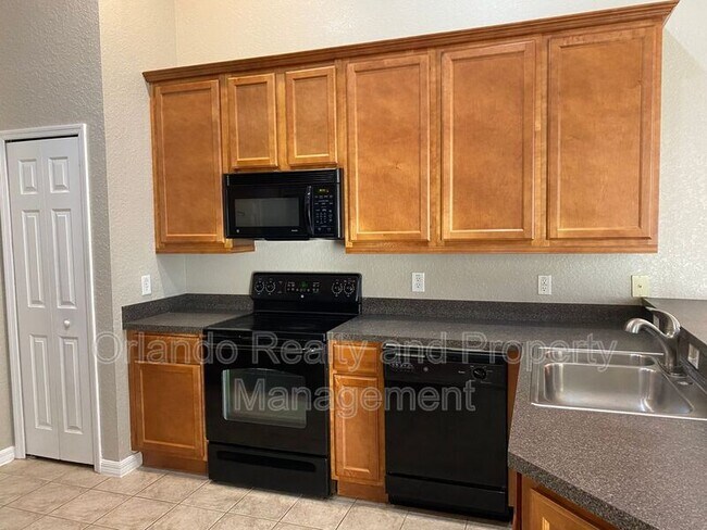 Building Photo - 2955 Bonita Cir