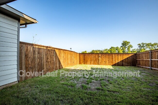Building Photo - 435 High Tech Dr