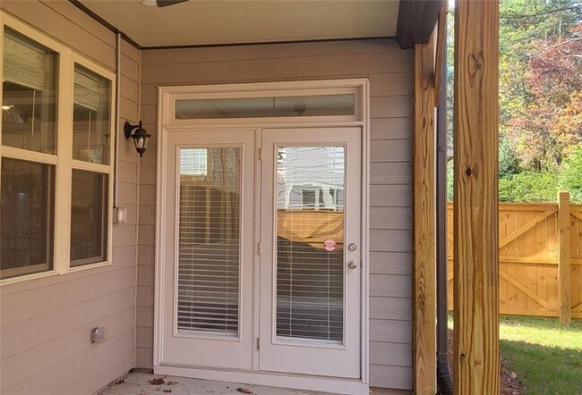 Building Photo - 4780 Westoak Ct