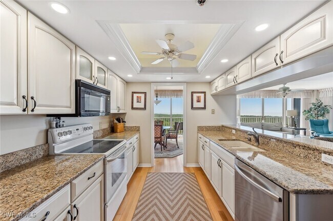 Building Photo - 6361 Pelican Bay Blvd