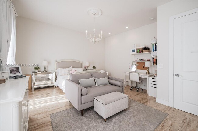 Building Photo - 6355 SW 114th St