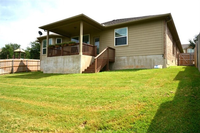Building Photo - 209 Rock Vista Run