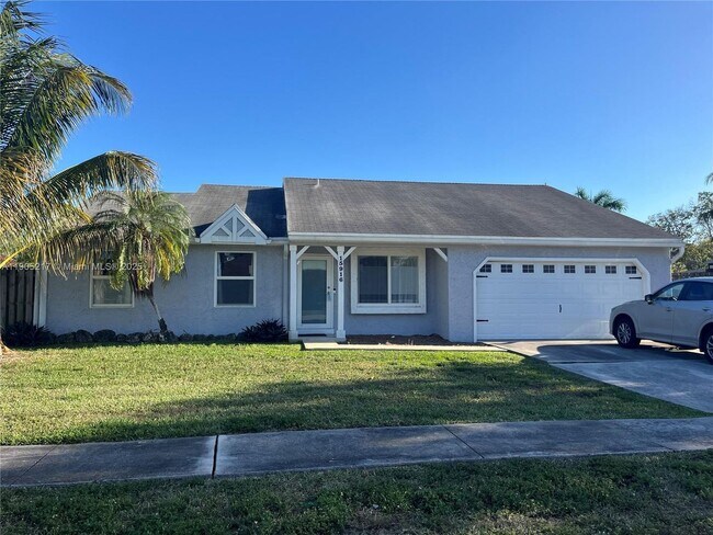 Building Photo - 15916 E Wind Cir