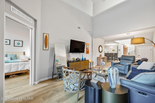 Building Photo - 763 Simeon Dr