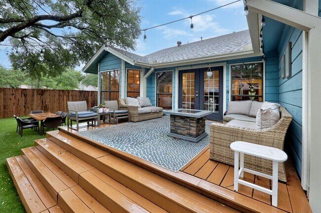 Building Photo - 11816 Rain Forest Cove