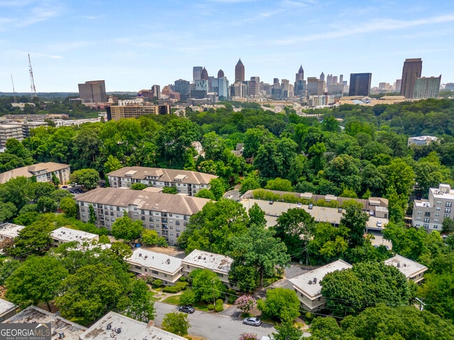 Building Photo - 96 Ardmore Pl NW