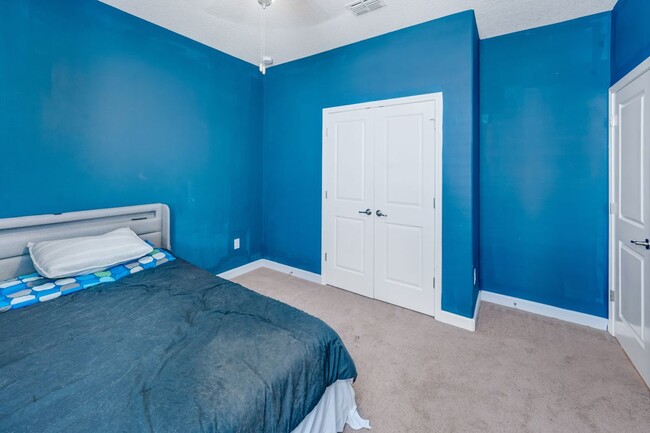 Building Photo - 13156 Green Violet Dr