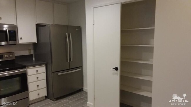 Building Photo - 2 br, 2 bath House - 2603 N Whitewater Clu...