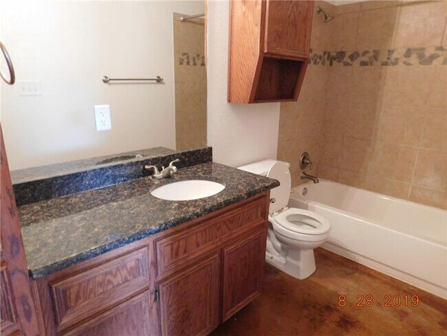 Building Photo - 1202 Cavalry Ln
