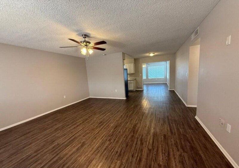 Building Photo - 11189 W Cameo Dr