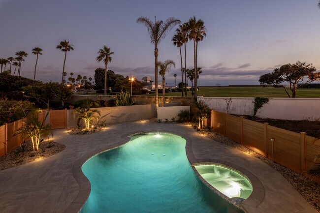 Building Photo - Gorgeous Fully Remodeled 5 Bedroom Home wi...