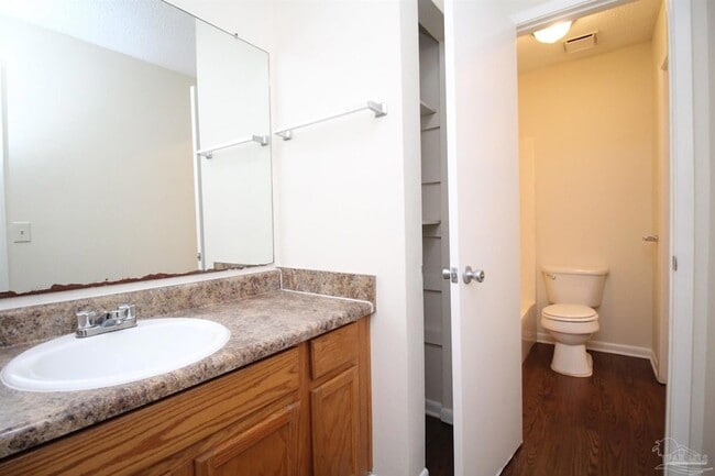 Building Photo - 5205 Charbar Dr