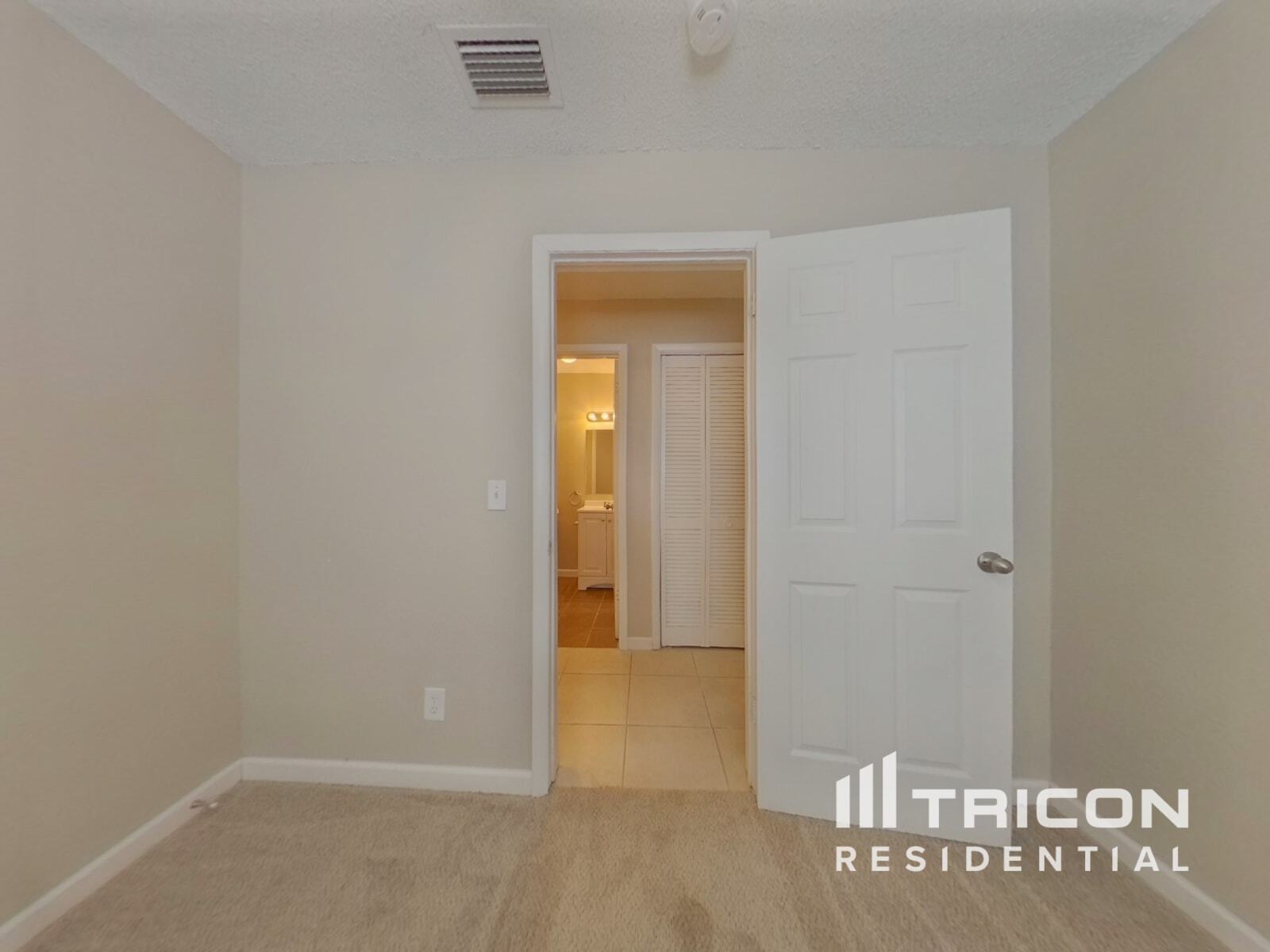 Building Photo - 15375 Hopedale Ln