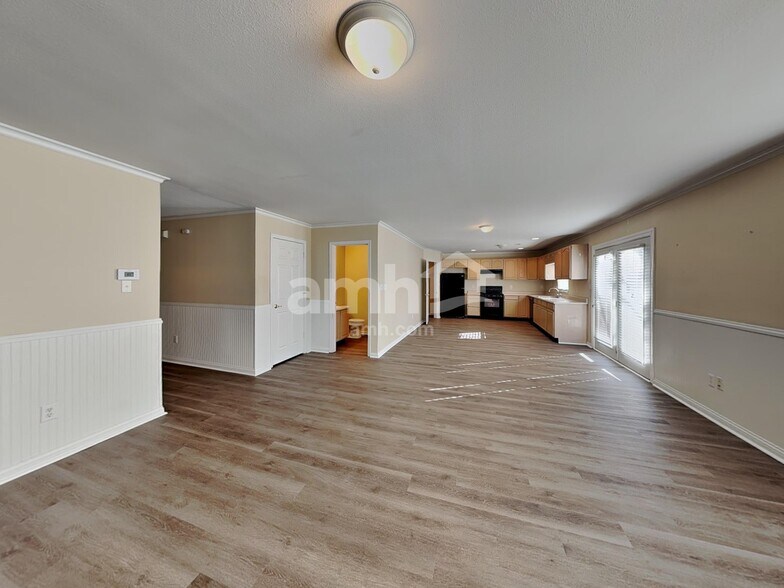 Building Photo - 6385 Matcumbe Way