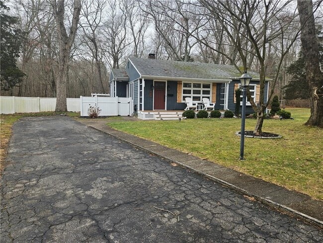 Building Photo - 57 Wampanoag Cir