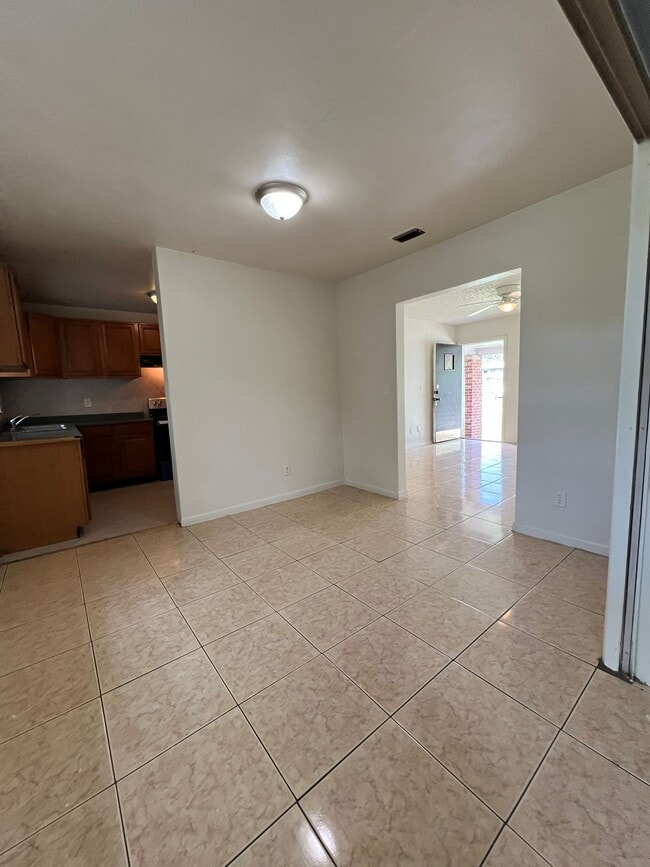 Building Photo - 5450 Juno Dr