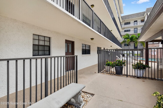 Building Photo - 383 N Atlantic Ave