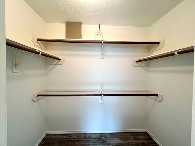 Building Photo - 4414 Kulkarni St