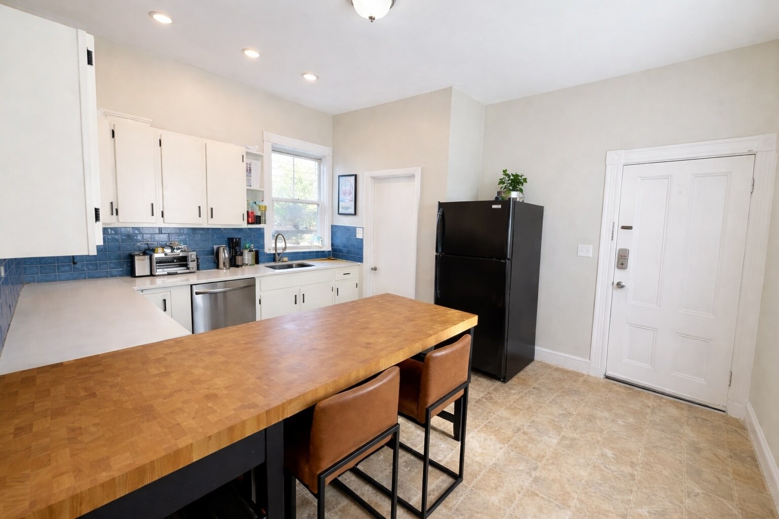 Kitchen - 16 Lincoln St