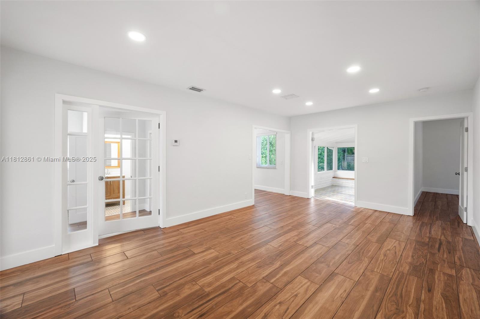 Building Photo - 5775 SW 28th St