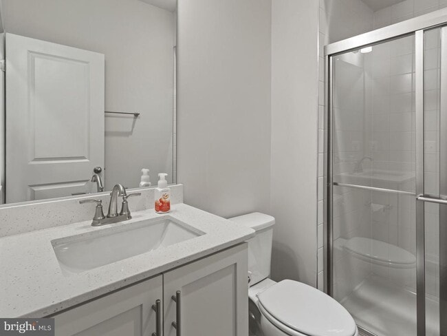 Building Photo - 4810 Vista Glen Ln