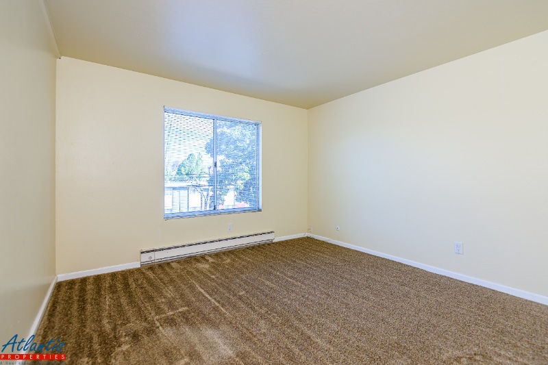 Building Photo - 555 S 10th St