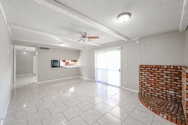 Building Photo - 3715 W Yucca St