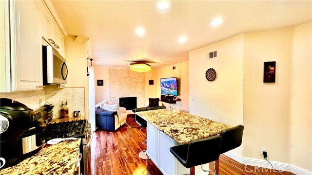 Building Photo - 12 Lompoc Ct