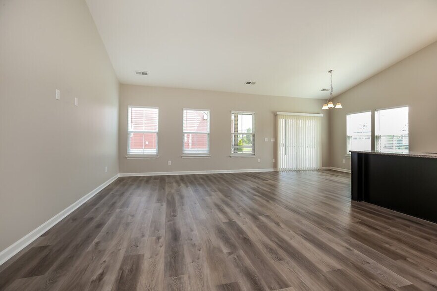 Building Photo - 2834 Leipers Fork Trail