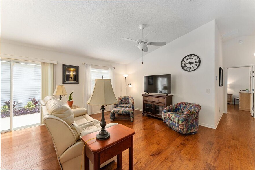 Building Photo - 1382 Viola Ct