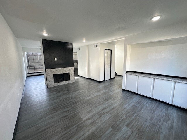 Building Photo - 9009 Imogene St